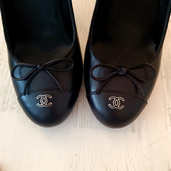 Sold 🌸 CHANEL leather pumps - Picture 5 of 12